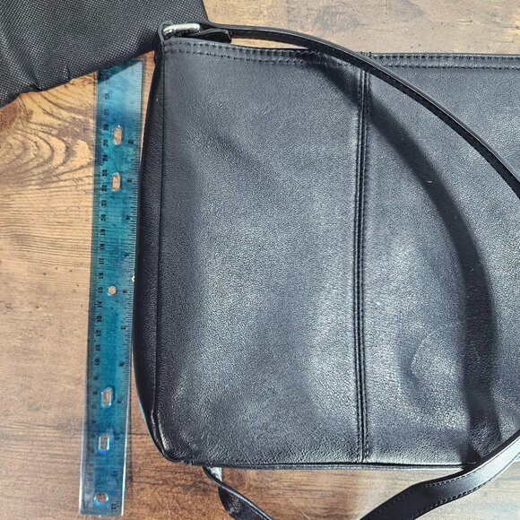 New Danier Black Leather Crossbody Purse - Picture 8 of 9